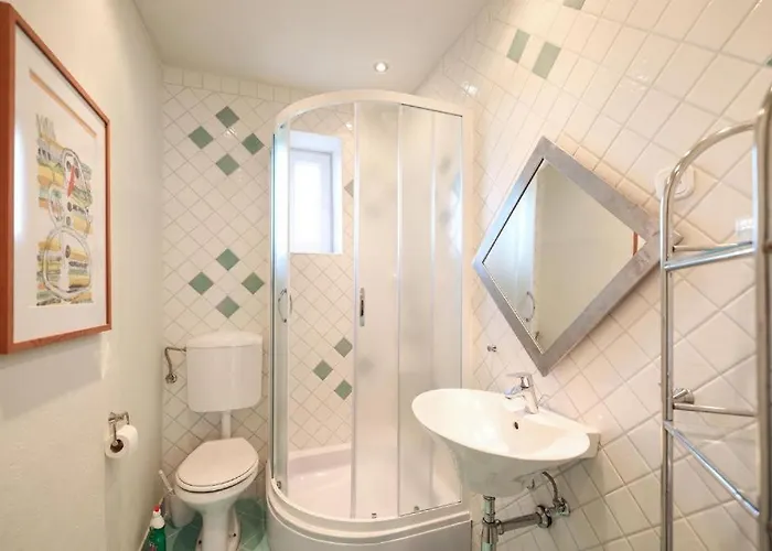 Gostinjska kuća Arta 3*